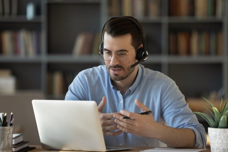 au-blog-refresh-how-to-become-an-online-teacher au-blog-refresh-how-to-become-an-online-teacher